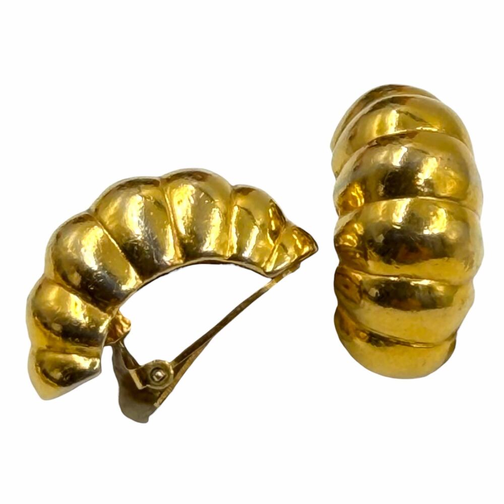 VTG 80s KJL Kenneth Jay Lane Gold Chunky Ribbed Shrimp Croissant Clip Earrings